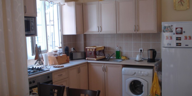 THORNHAM APT 004
